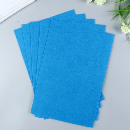 Hard felt 1 mm 20x30 cm corn-1