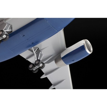 The prefabricated Model-Small Passenger Airliner Boeing 757-300, Star, 1: 145, (7041)-7