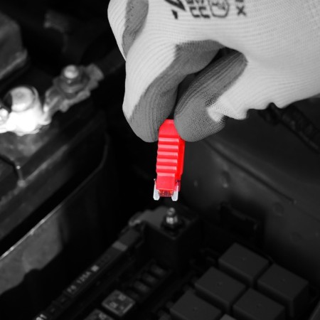 Fuses "micro" 10A in a package of 50pcs. AFU-MK-14-2