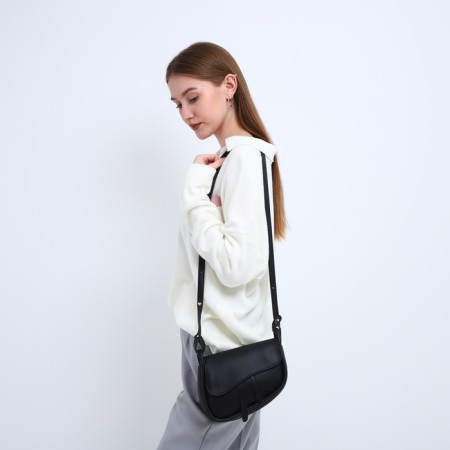 Women's bag made of artificial leather, 20x16x8.5 cm, black color-7