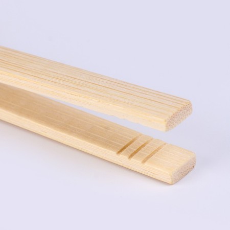 Wooden tweezers "White" 16.8 × 2.5 × 1 cm