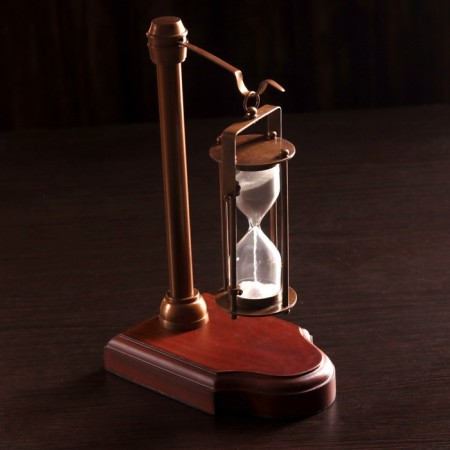 Sanding clock "Suspended" brass, aluminum, tree (3 min) 14x9x23 cm