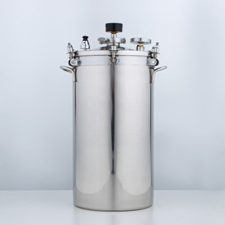Autoclave-sterilizer "Conservative Maxi", 20 l, pressure gauge, thermometer, pressure drop valve, stainless steel