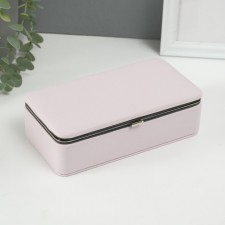 Casket to the leatherette for jewelry 