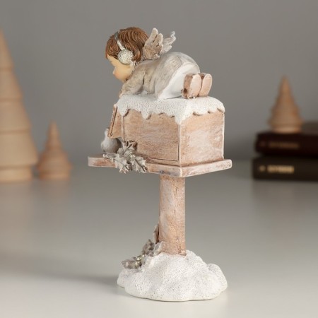 Polystone souvenir "Curious angel on the mailbox" 8.5x5x13 cm-3