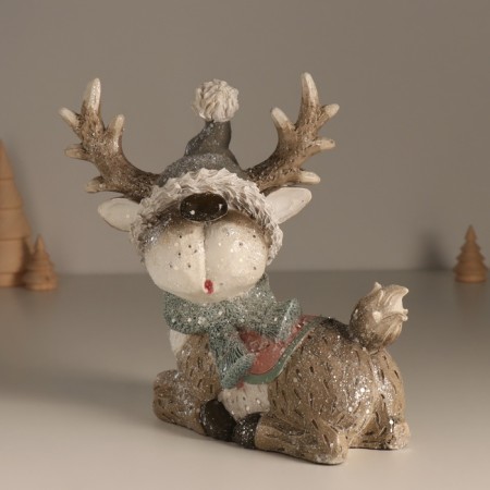 Souvenir Polystone "Olesha in the gray cap and scarf" lies 21x11.5x20 cm