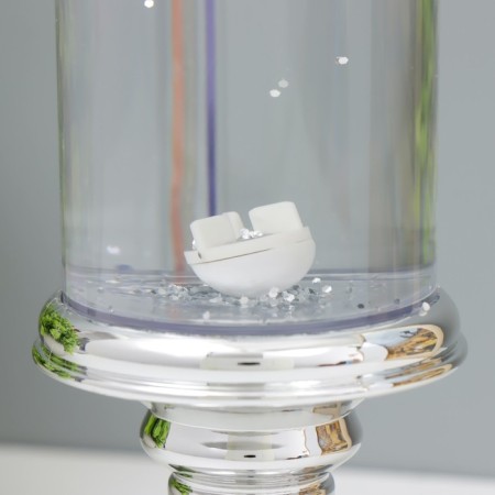 Lava-lamp "Frosty candle" LED from 3haa USB batteries silver 7x7x28cm-12