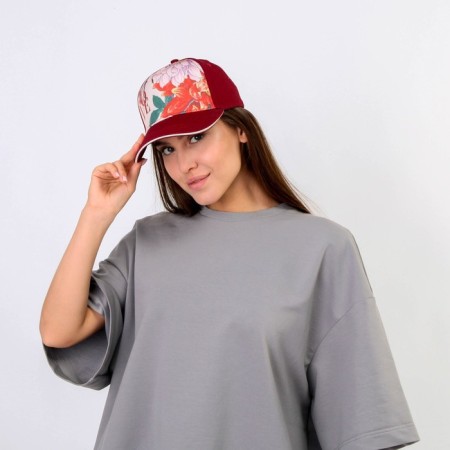 Women's cap Love, red color, rr 56-7
