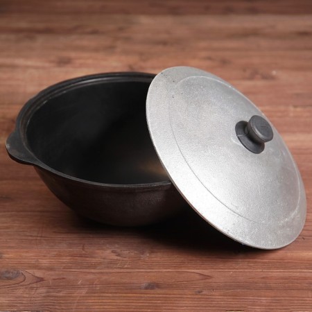 Kazan cast -iron, 3.5 l, flat bottom, aluminum cover-2