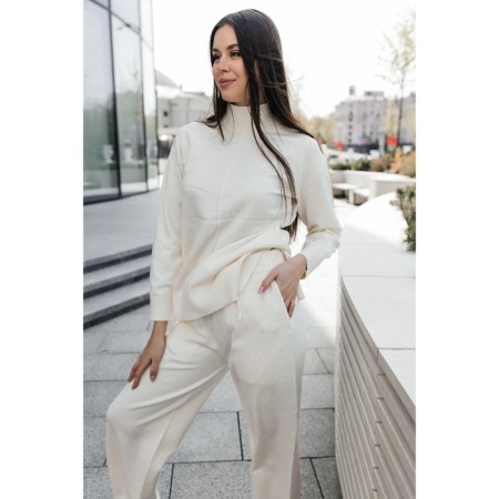 Female ISee suit, size 44, milk color-11