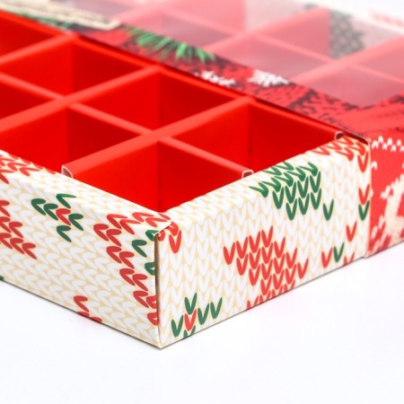 New Year. Box of 16 sweets, 17.7x17.7x3.8 cm, confectionery packaging-9