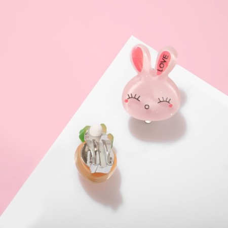 Clips children's "chosen" bunny with carrots, colored-2