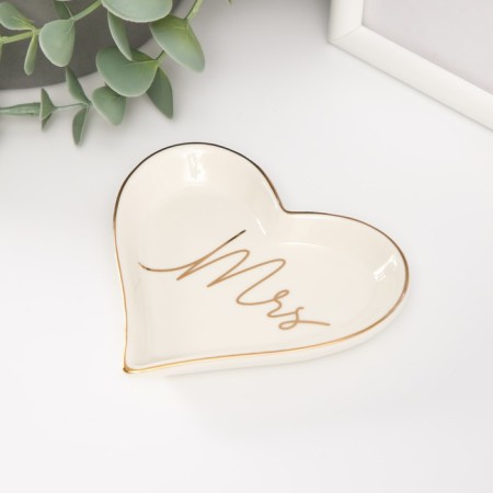 Souvenir Ceramics stand for the Ring "Mrs." Heart 10x9x1.6 cm