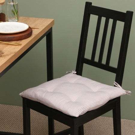 Sidushka on the chair Ethel Strrot 40x40 cm, 100% polyester-3