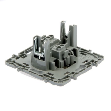 Legrand Etika 672205, 10 A, 1 key, hidden, white-3