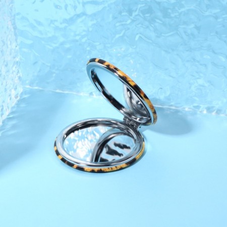 Folding mirror “Animal”, d = 7 cm, with an increase, artificial leather, color “leopard”-3