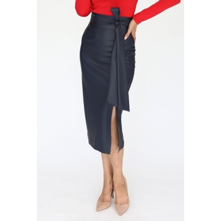 Leather skirt-pencil midi with a cut, size 48-4