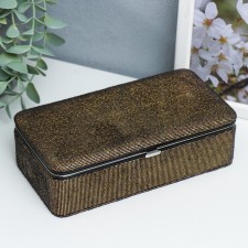 Casket to the leatherette for jewelry 