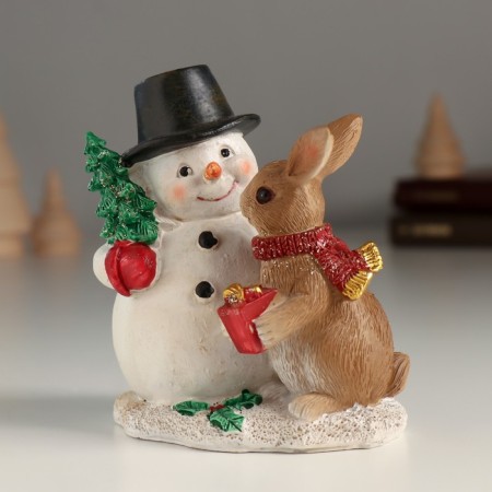 Polystone souvenir "Snowman with a Christmas tree and a bunny" 9x6.5x10 cm-3
