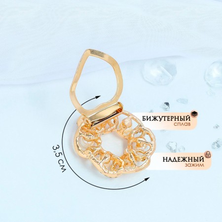 Clip for a scarf "links" with a pearl, white color in gold-1