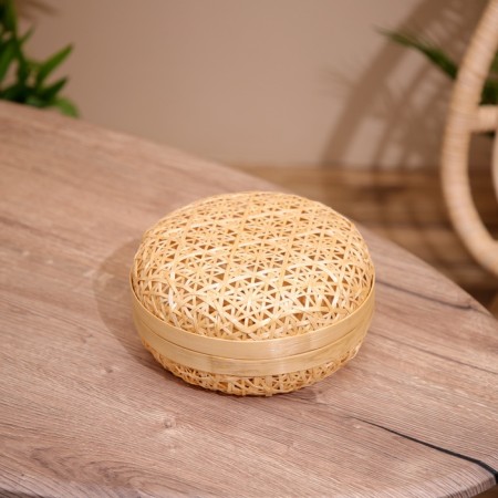 VAZ with a lid weaved, from bamboo 20x20x11 cm-1