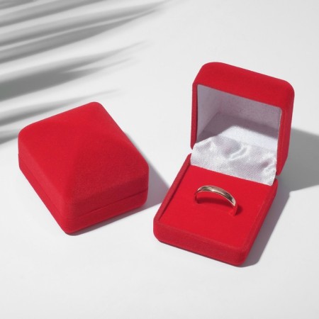 Velvet case for earrings/ring "Traditions", 4.5 × 5, red color-1
