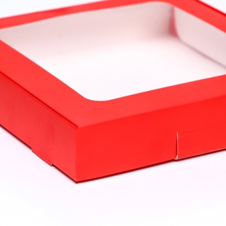 Self -charged box with a red window, 16 x 16 x 3 cm-2