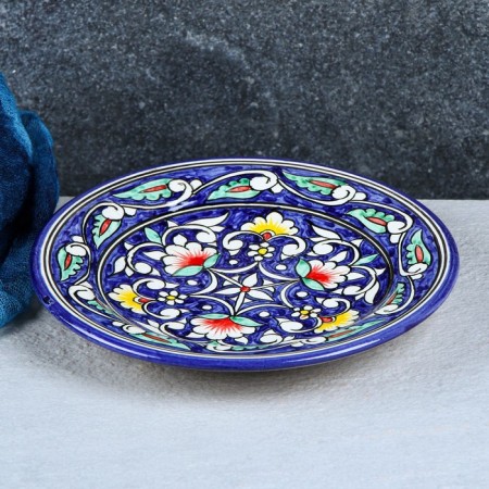 Plate of the Rishtan ceramics "Flowers", blue, flat, 17 cm