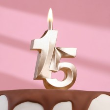 Candle in the cake 