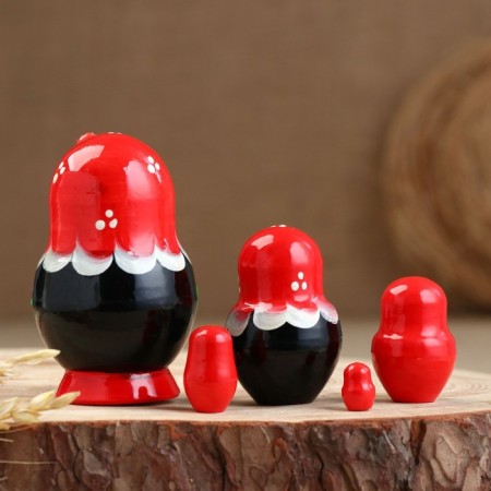 Matryoshka "God's cow", red scarf, 5 puppet, 9-11 cm-15