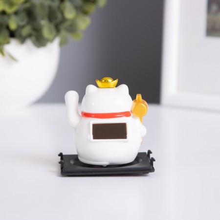 Plastic pendulum "White Mani-Neko with an ingot of iamba on the head" 5x5x6 cm-3