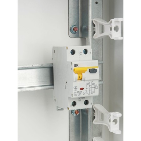 Diff. Automat IEK, 1 P + N, 2 mod., C 32 A, 30 mA, type A, 6 KA, AVDT-32, MAD22-5-032-C-30-8