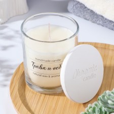 A candle in a glass flavored 