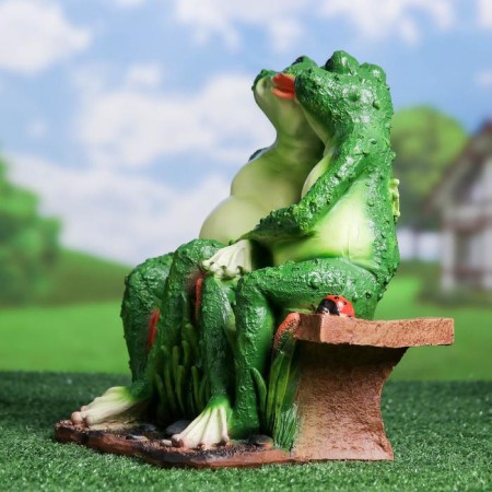Garden figure "Frog on a bench" 20x30x32cm-1