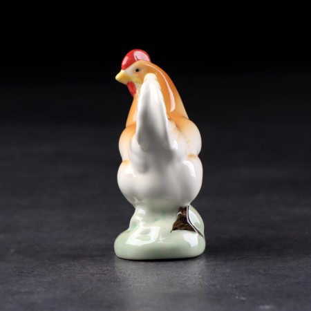 Souvenir "Kurochka", 9 x 4 cm, handmade, porcelain-3