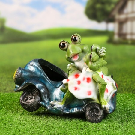 Garden figure "Frogs in car No. 1" 34x22x24cm-2