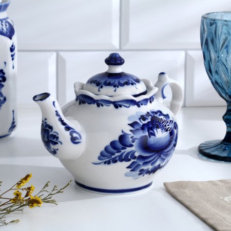 Khutorok kettle, h = 13.5 cm, gzhel-1