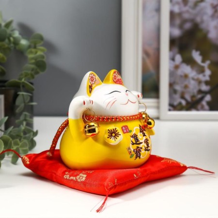 Souvenir Ceramics Piggy Code "Yellow Cat Mani-Neko with bells" 11.5x11.5x9.5 cm-1