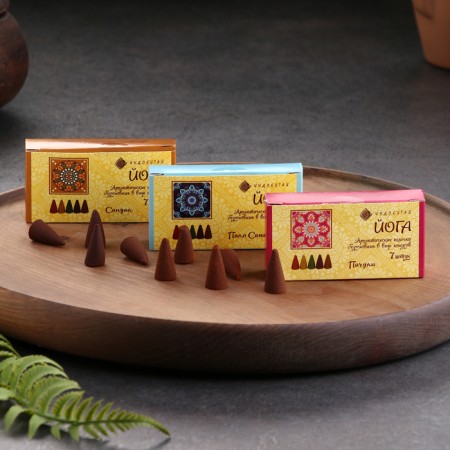 A set of conical incense "Assorted aromas: sandalwood, patchouli, fell Santo", 3 units of 7 cones