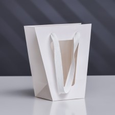 Flower packet 10 × 10 × 20 x 18 cm, white