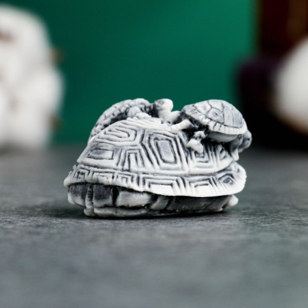 Figure "Turtles with turtles" 2.5cm, mix-2
