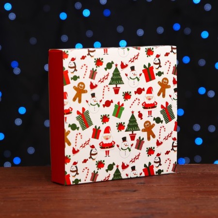 Box for sweets 16 pcs, 17.7 x 17.7 x 3.8 cm "Santa Claus, snowmen"-1