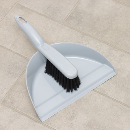 Brush-clutch with an etna scoop, gray color-1