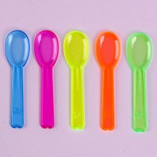 Tablespoons are plastic, in a set 12 pieces, mix colors
