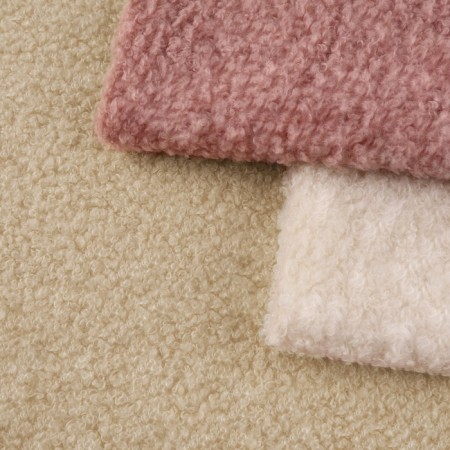 Losch Meh "lamb", 50 × 50 cm, 500 g/m, beige color No. 2-4