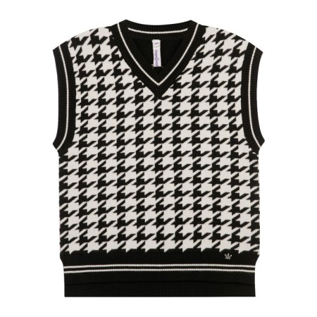 Jacquard vest for a girl, height 134 cm