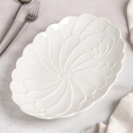 Ceramic "Chamomile" dish, 32 × 20 × 3 cm, white color-1