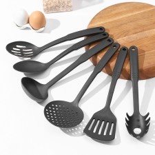 A set of kitchen utensils 