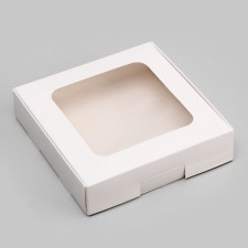 Self -charged box, white, 13 x 13 x 3 cm