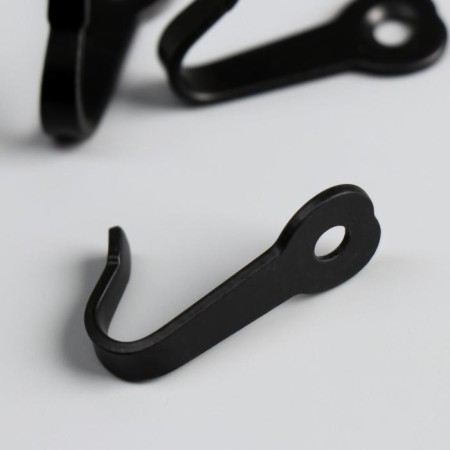 Metal hook "heart" black 4x1.6x0.8 cm-1